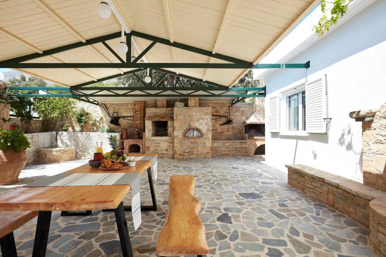 Dafni Villa A Place To Visit Orne Exterior photo