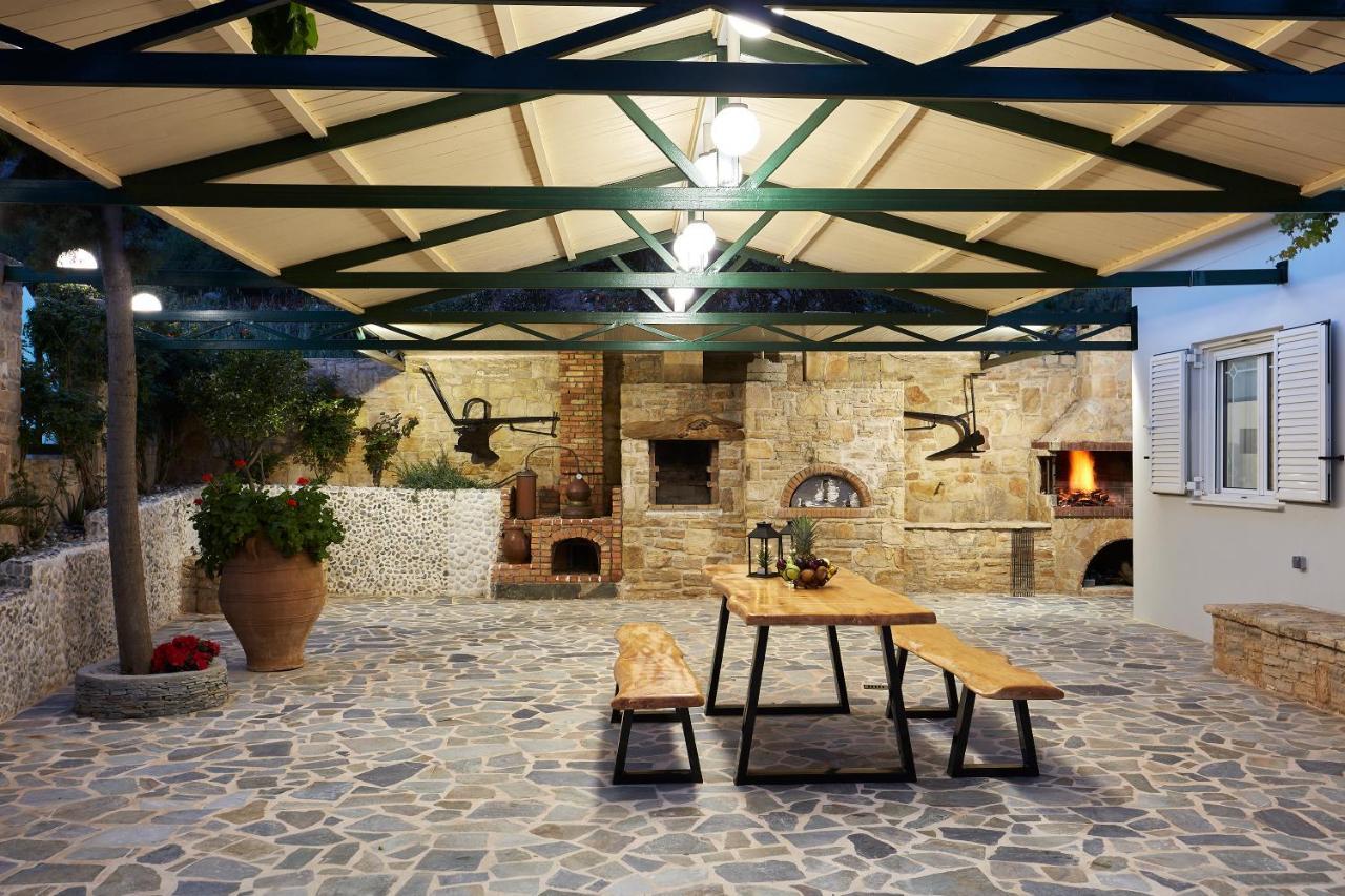 Dafni Villa A Place To Visit Orne Exterior photo