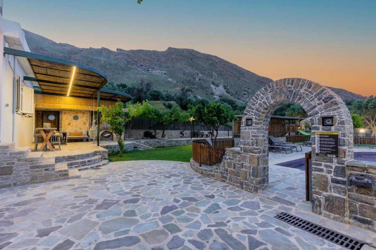 Dafni Villa A Place To Visit Orne Exterior photo