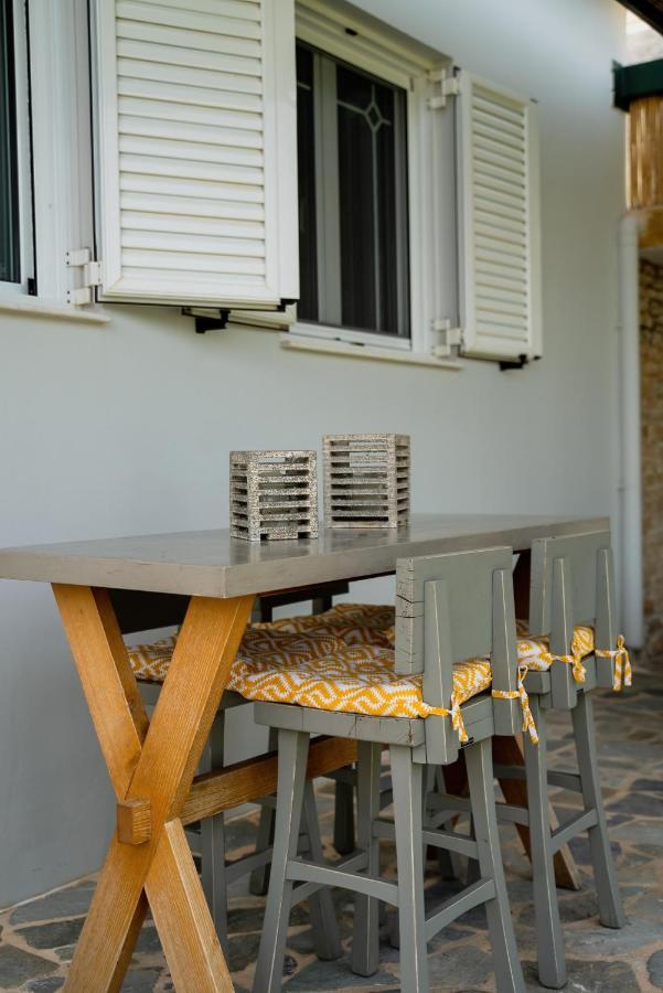 Dafni Villa A Place To Visit Orne Exterior photo