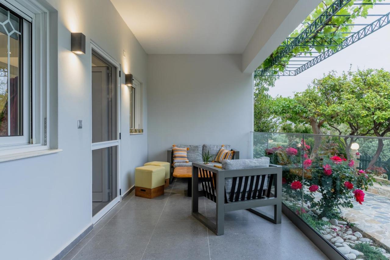 Dafni Villa A Place To Visit Orne Exterior photo