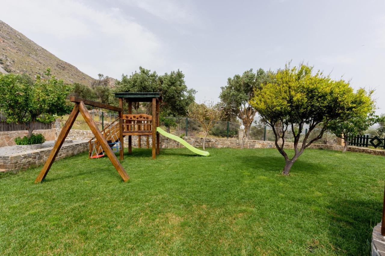 Dafni Villa A Place To Visit Orne Exterior photo