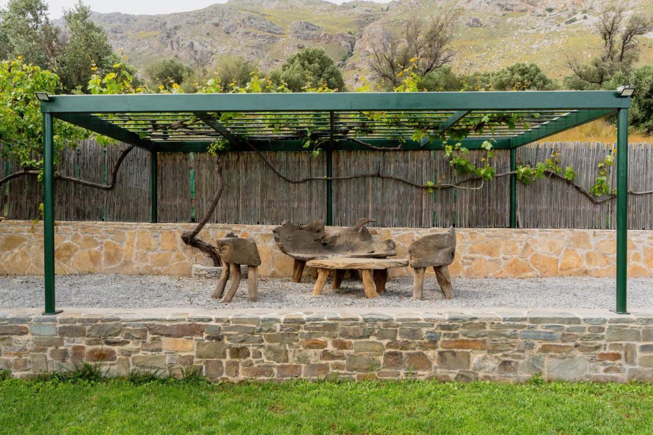 Dafni Villa A Place To Visit Orne Exterior photo