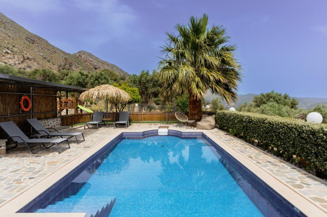 Dafni Villa A Place To Visit Orne Exterior photo